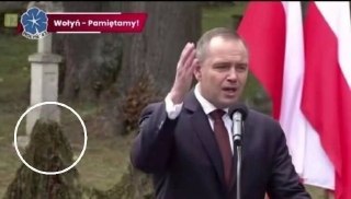 В Польше закрыли украинские надгробия на годовщине Волынской трагедии
