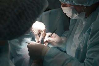 Смерть Орчанки из-за Забытой Салфетки: Иск на 6 миллионов рублей